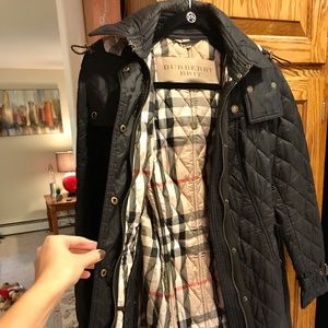 Burberry jacket finsbridge small black w hood. New condition